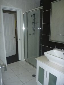 972 Green Tee Tce - Bathroom