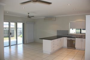 7 Aquamarine Drive - Kitchen/Living